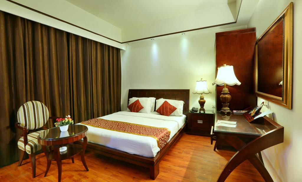 The Picasso Residency - Naraina New Delhi Hotel Eksteriør billede