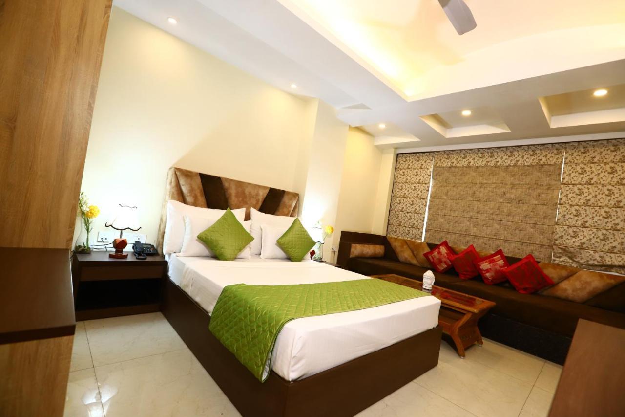 The Picasso Residency - Naraina New Delhi Hotel Eksteriør billede