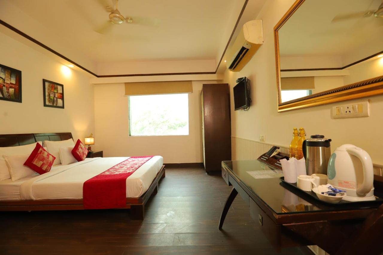 The Picasso Residency - Naraina New Delhi Hotel Eksteriør billede