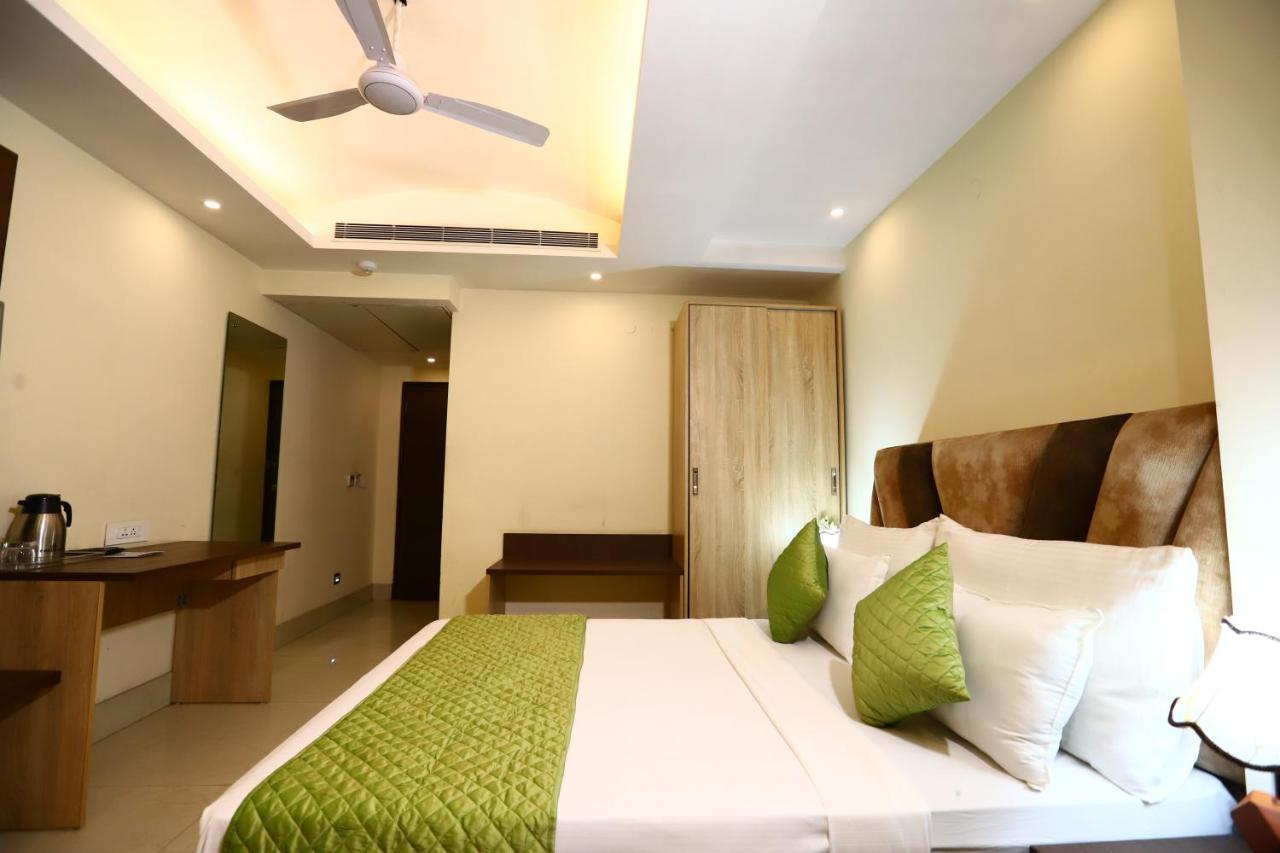 The Picasso Residency - Naraina New Delhi Hotel Eksteriør billede
